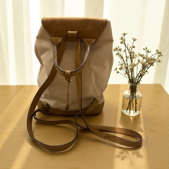 Escada Vintage canvas and leather Tan and Cream backpack - Picture 2 of 11
